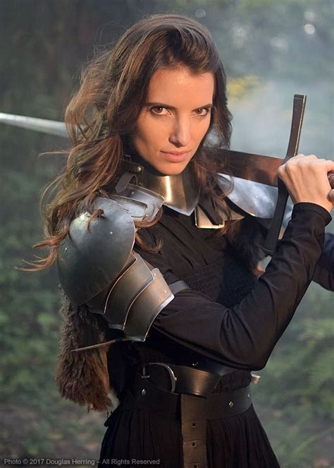 Pin By Vintagebunny On Costumes Female Armor Warrior Woman Female Knight