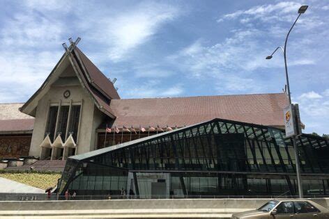 The pedestrian linkway between kl sentral and the muzium negara mrt station was opened to the public on july 17, the day. Muzium Negara MRT Station, MRT station next to the ...