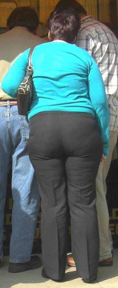Pin De Impy Gubbins En Women Wearing Tight Trousers Pantalones