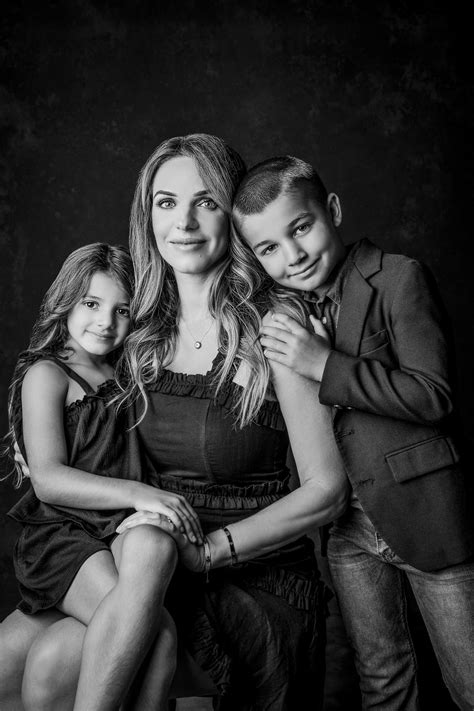 Dress to Impress: The Ultimate Guide to Perfect Black & White Portrait