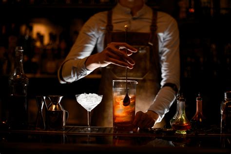 The Best Ways To Get Bartenders Attention According To Bartenders