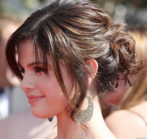 Hairstyle Women Prom Selena Gomez Messy Hairstyles Hair Styles Hair Styles