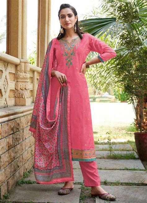Buy Pant Style Pakistani Salwar Kameez For Ceremonial Online