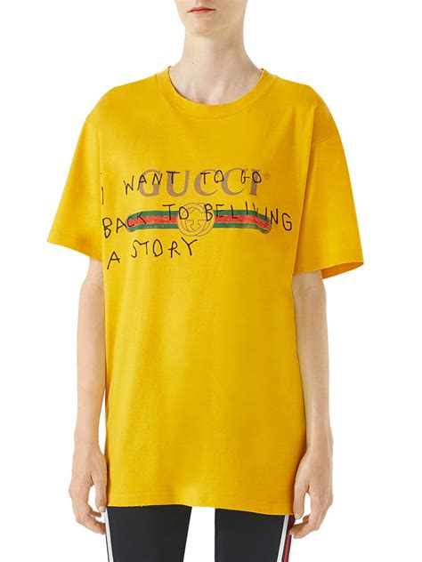 All items are authenticated through a rigorous process overseen by experts. Gucci Cotton Logo Writing T-shirt in Yellow - Lyst