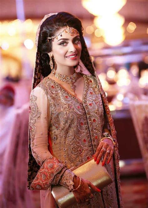 Ayeza Khan Looks Beautiful In Her Latest Bridal Photoshoot Showbiz