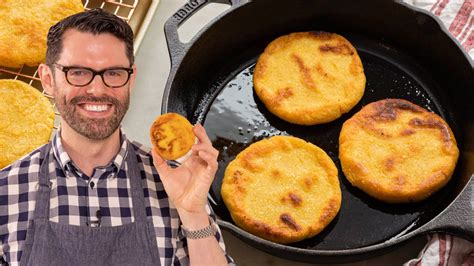 How To Make Arepas Easy And Only Three Ingredients Youtube