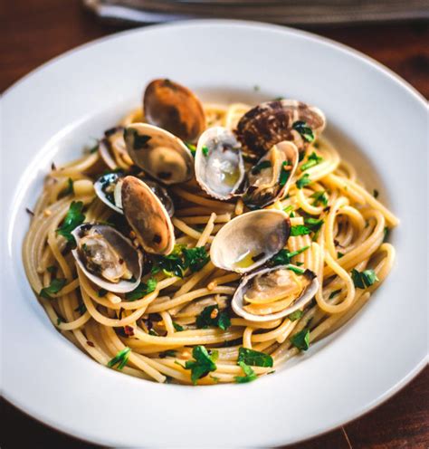 Spaghetti Alle Vongole - Simple Cookery