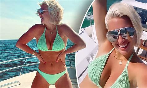 Savannah Chrisley Soaks Up The Sun In Green Bikini And Shares Body