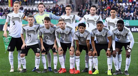 Neben den genannten ländern gehören auch frankreich. Deutschland U21 Kader 2021 : Dfb Team Bei Der U21 Em Kader ...