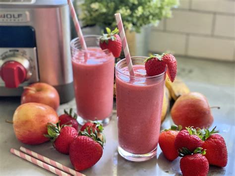 How To Make Apple Strawberry Banana Smoothie