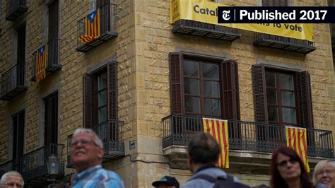 ‘i Thought That Barcelona Was Spanish Tourists Caught In Catalonia