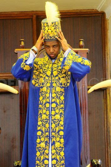 King Oyo Rukidi Of Uganda S Toro Kingdom Traditional African Clothing