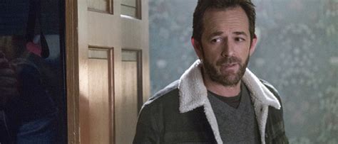 luke perry star of 90210 and riverdale dies at 52 following stroke