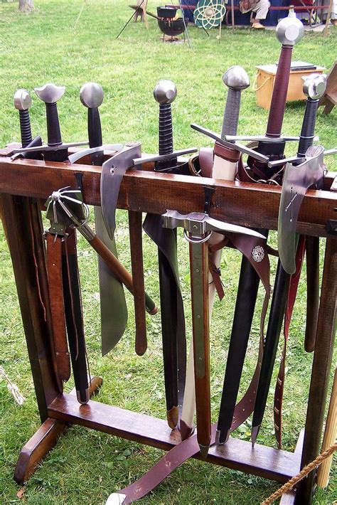 Image Associée Medieval Weapons Sword Display Medieval