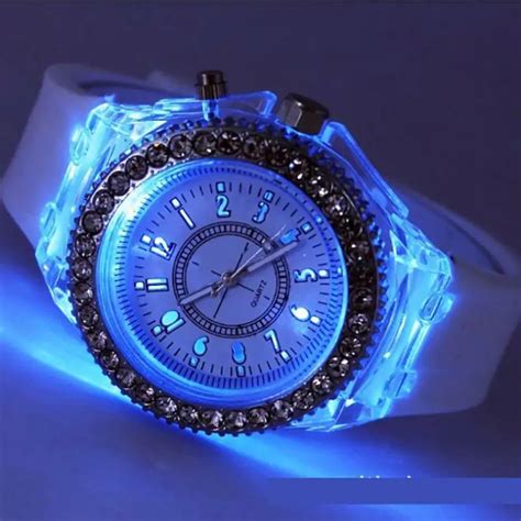 5 Color Led Backlight Relogio Masculino Flash Luminous Crystal Quartz