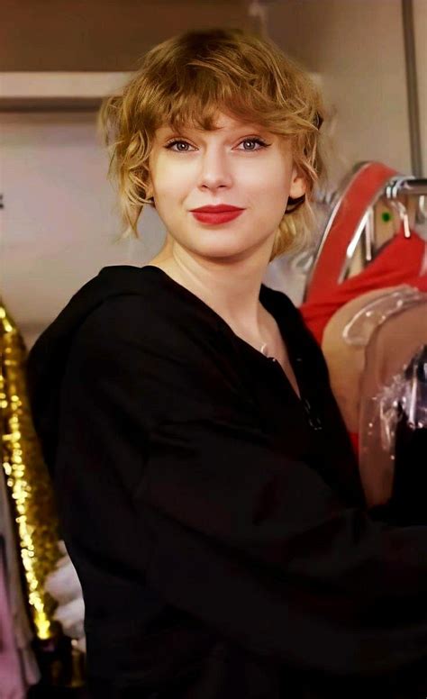 Taylor Swift Evermore Hair Fligothe