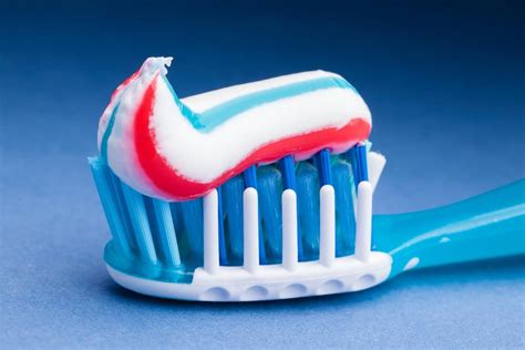 Hilangkan calar dengan ubat gigi!!! Ubat Gigi Boleh Hilangkan Kesan Calar Ringan Di Kereta ...
