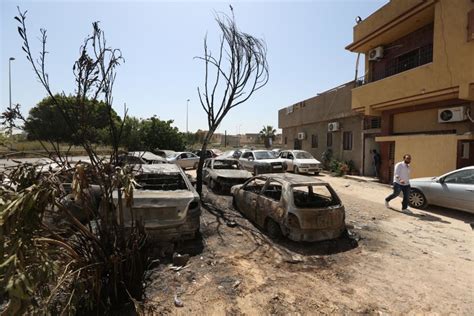 Libya Airstrike Targeting Migrant Center Kills At Least 40 Cnn