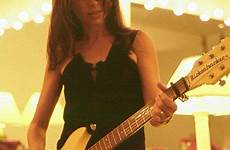hoffs susanna bangles female guitarist rickenbacker berkeley howold egyptian alumni