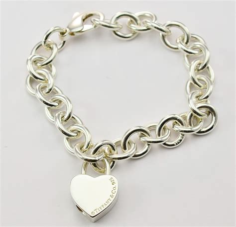 Tiffany And Co 925 Silver Return To Tiffany Heart Charm Bracelet