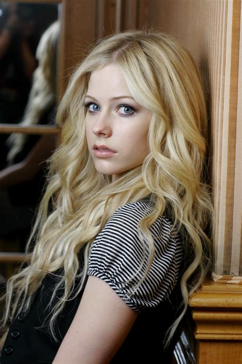 Women Face Makeup Avril Lavigne Blonde Portrait Singer Hd