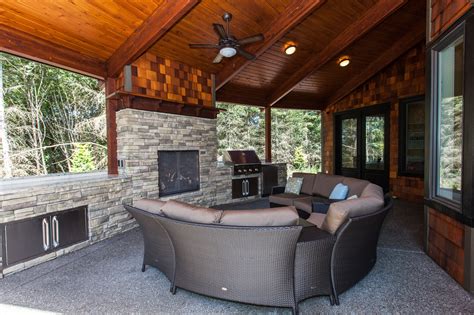 Covered Outdoor Living Area With Storage Outdoor Living Areas