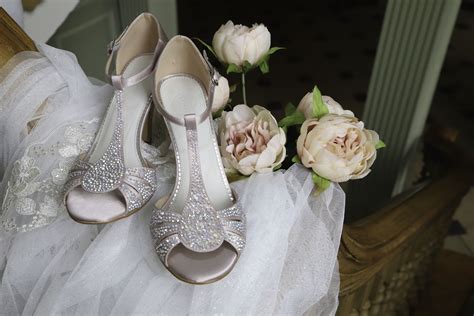 Pink Wedding Shoes For Every Bridal Style And Budget Sparkly Wedding