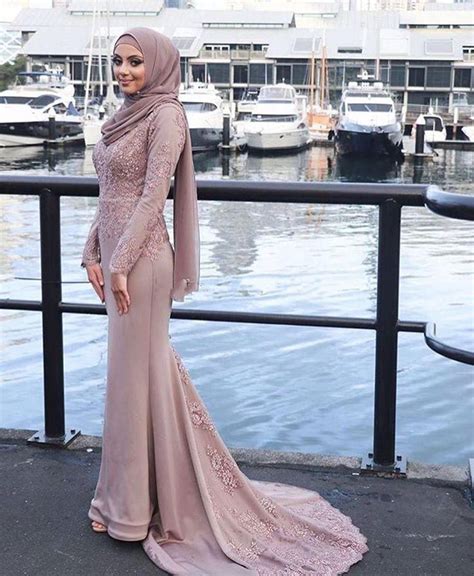 5 Muslim Graduation Dresses The Expert