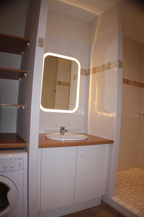 Level the washing machine, if necessary, by turning the front feet up or down. shower room and washing machine_5662JPG | Maison de ...