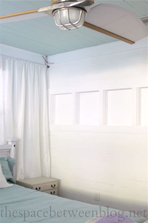 This would ensure that the wood slats and spacing were the same. inexpensive DIY wood slat walls