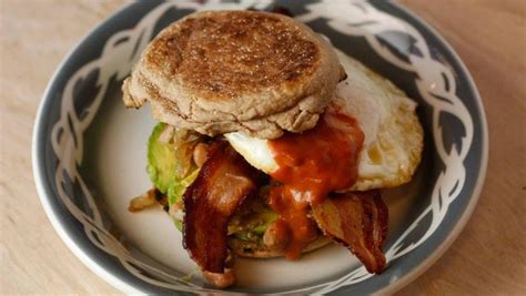 Daphne Ozs Mexican Breakfast Sandwich Recipe Rachael Ray Show