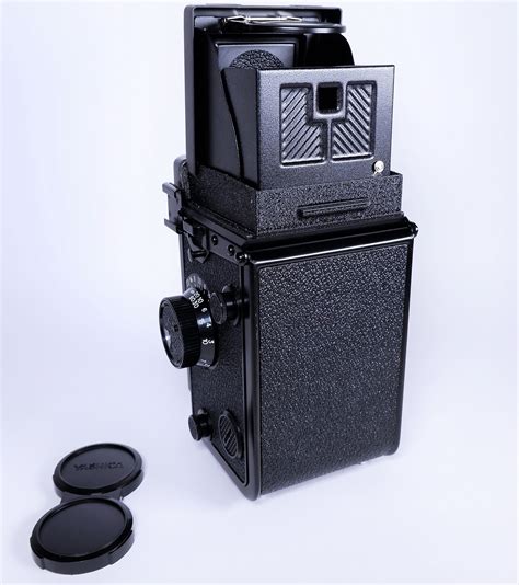 Vintage Yashica Mat 124g Twin Lens Reflex Tlr Medium Format Camera