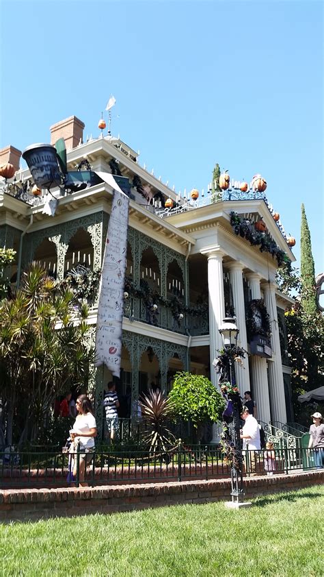 Haunted Mansion Disneyland California Haunted Mansion Disneyland
