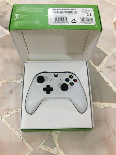 Xbox One Controller Model 1708 Video Gaming Gaming Accessories