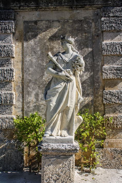 The vizcaya museum and gardens, previously known as villa vizcaya, is the former villa and estate of businessman james deering, of the deering. Vizcaya Museum & Gardens (Miami, Florida) | Vizcaya ...