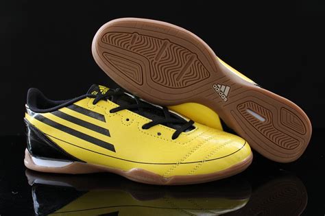 Encuentra nike mercurial futsal en mercadolibre.com.ve! Shoes 4 All: Kasut Futsal