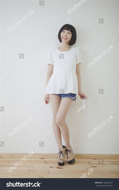 Japanese Women Standing Room Stock Photo Shutterstock