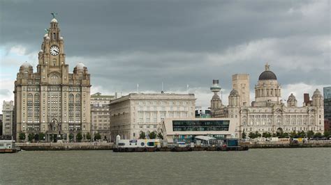 Liverpool Pier Head Liverpools Pier Head And Mersey Fer Flickr