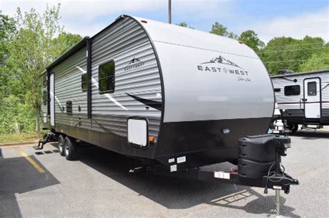 East To West Silver Lake Rvs For Sale Camping World Rv Sales