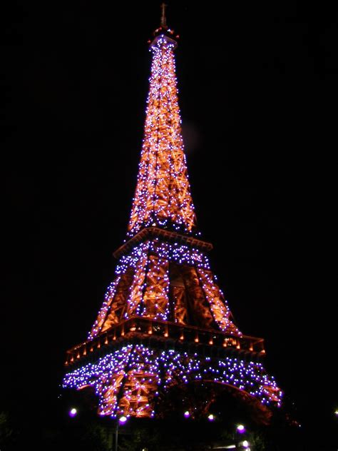 The Eifel Tower With Its Magical Laser Lights Eiffel Tower Christmas