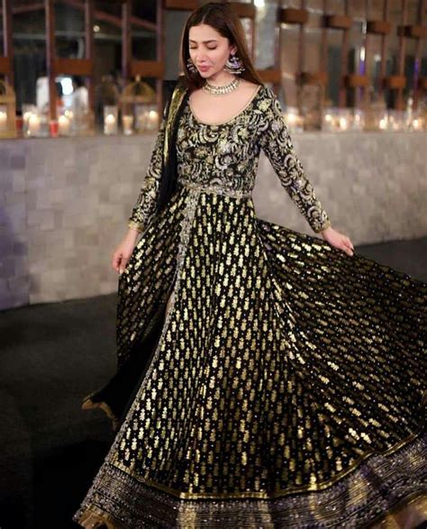 Pin By Pakistani On Pakistani Actors Pakistani Bridal Dresses Shadi
