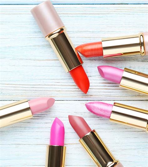 Top 5 Hot Summer Lipstick Colors That You Should Try This Summer