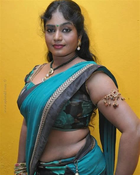 Jayavani In Blue Hot Tamil Aunty Actress Indian Telugu Actress Latest News Kuwait Bus