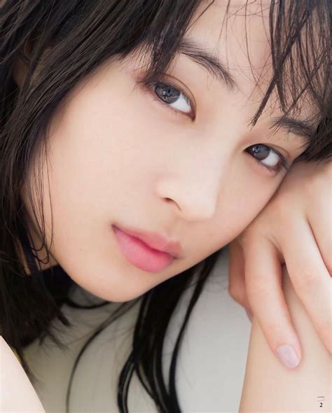画像に含まれている可能性があるもの 1人、クローズアップ most beautiful faces beautiful lips gorgeous women japanese eyes