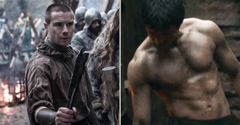 Sexy Gendry S And Pictures From Game Of Thrones Popsugar Entertainment