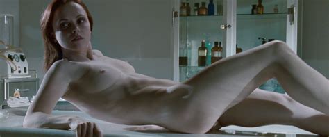 Sexy Christina Ricci Nude Body