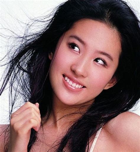 World Most Beautiful Celebrities Beautiful Chinese Liu Yifei