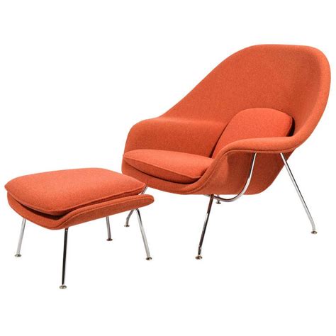 Eero saarinen style womb chair & ottoman, designed in 1946. Eero Saarinen Womb Chair by Knoll