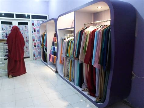 Semua toko pada dasarnya harus memperhatikan yang namanya model. 55+ Desain Toko Baju Minimalis Paling Keren - Model Desain ...
