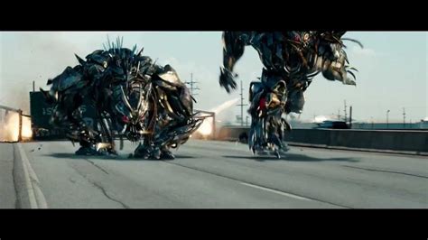 Transformers 3 Fight Scene Highway Chase Full Hd Youtube
